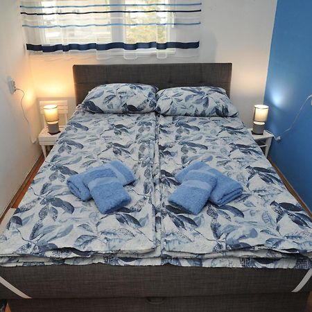 Aba Apartman Ni Exterior foto